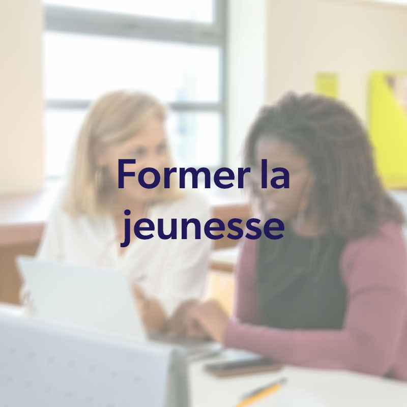 Image modifié montrant une scène de formation, pour évoquer la valeur "Former la jeunesse"